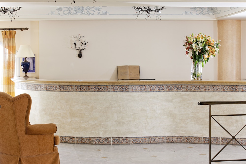 Santo Miramare Resort 3/50