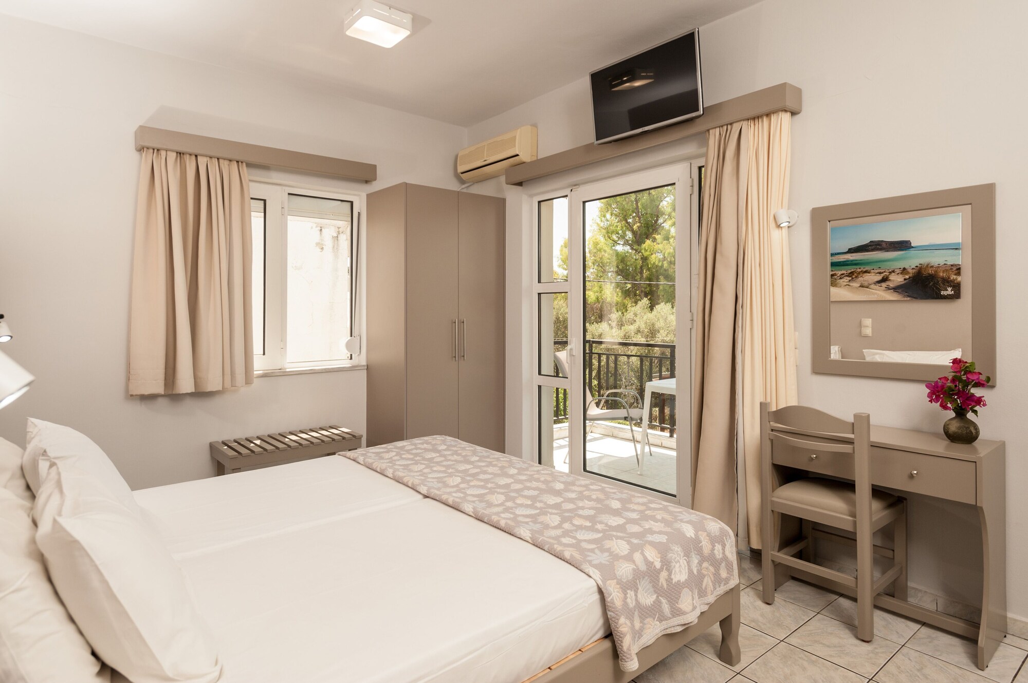 2 BEDROOMS, FAMILY, APARTMENT, BALCONY