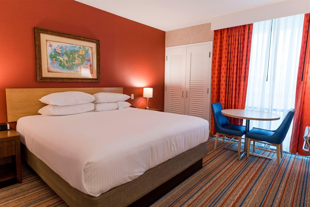 2 BEDROOMS, FAMILY SUITE, MULTIPLE BEDS, BUILDING 1
