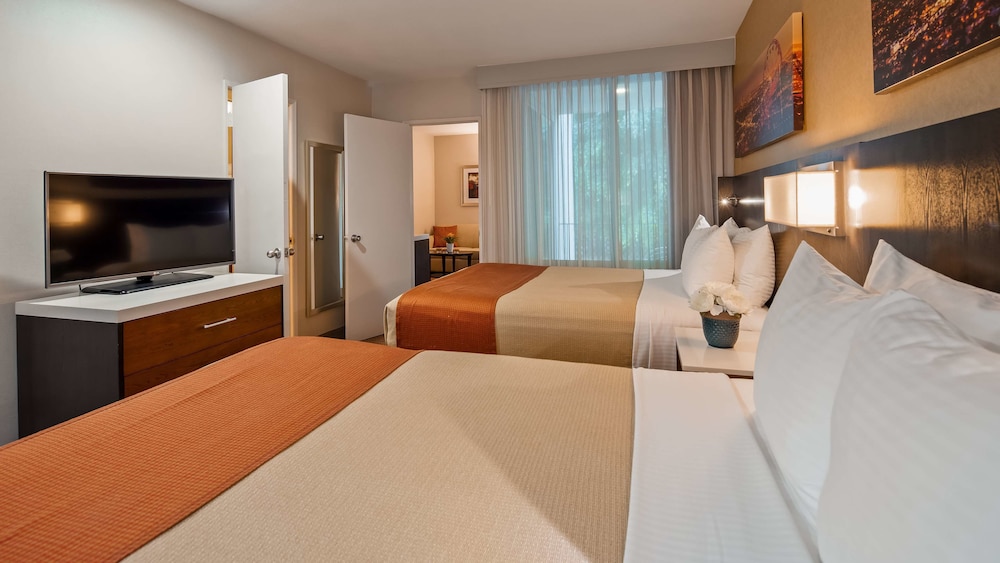 Best Western Royal Palace Inn & Suites 13/46