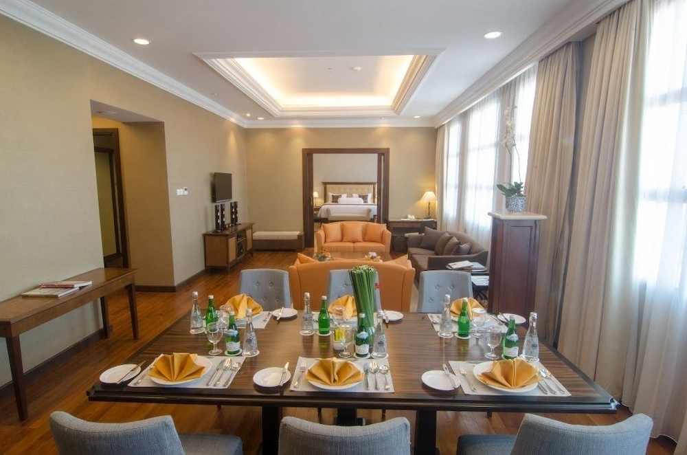 The Sunan Hotel Solo 33/50