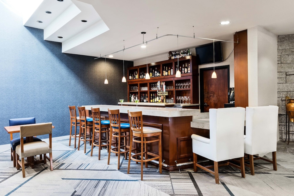 Four Points By Sheraton Ventura Harbor Resort 25/36