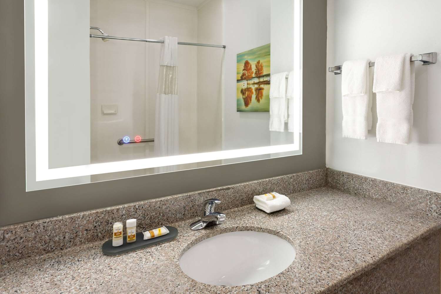 La Quinta Inn & Suites by Wyndham I-20 Longview South 43/43