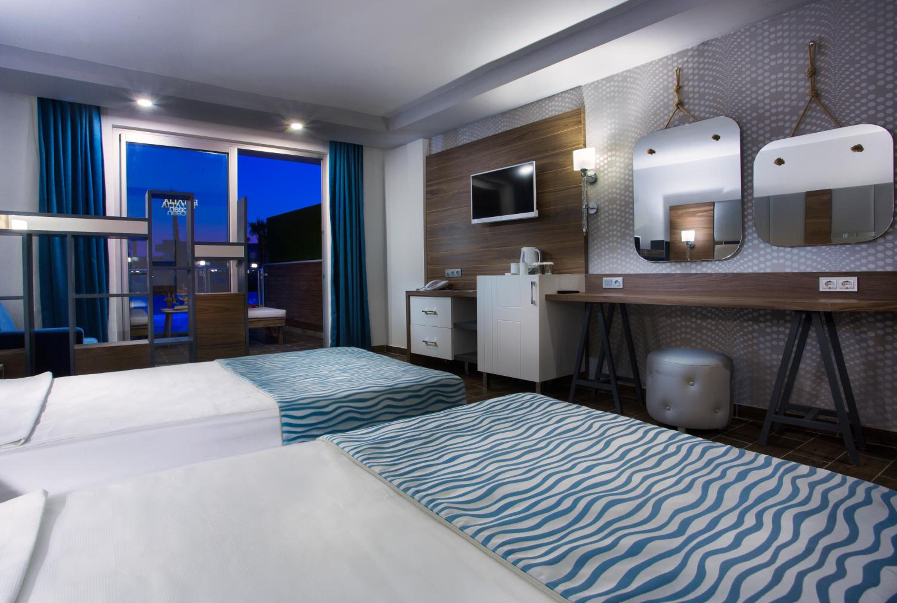 جناح بـ3 غرف نوم، Eftalia Ocean Resort and Spa 3/4