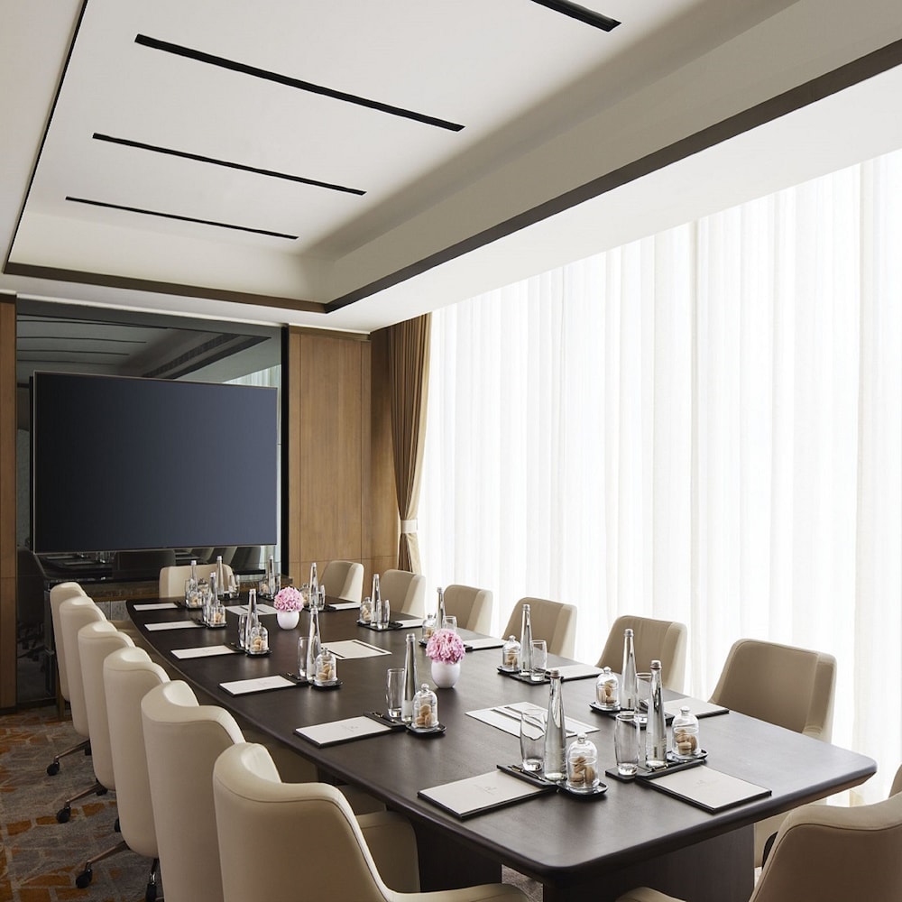 Taj Wellington Mews 48/55