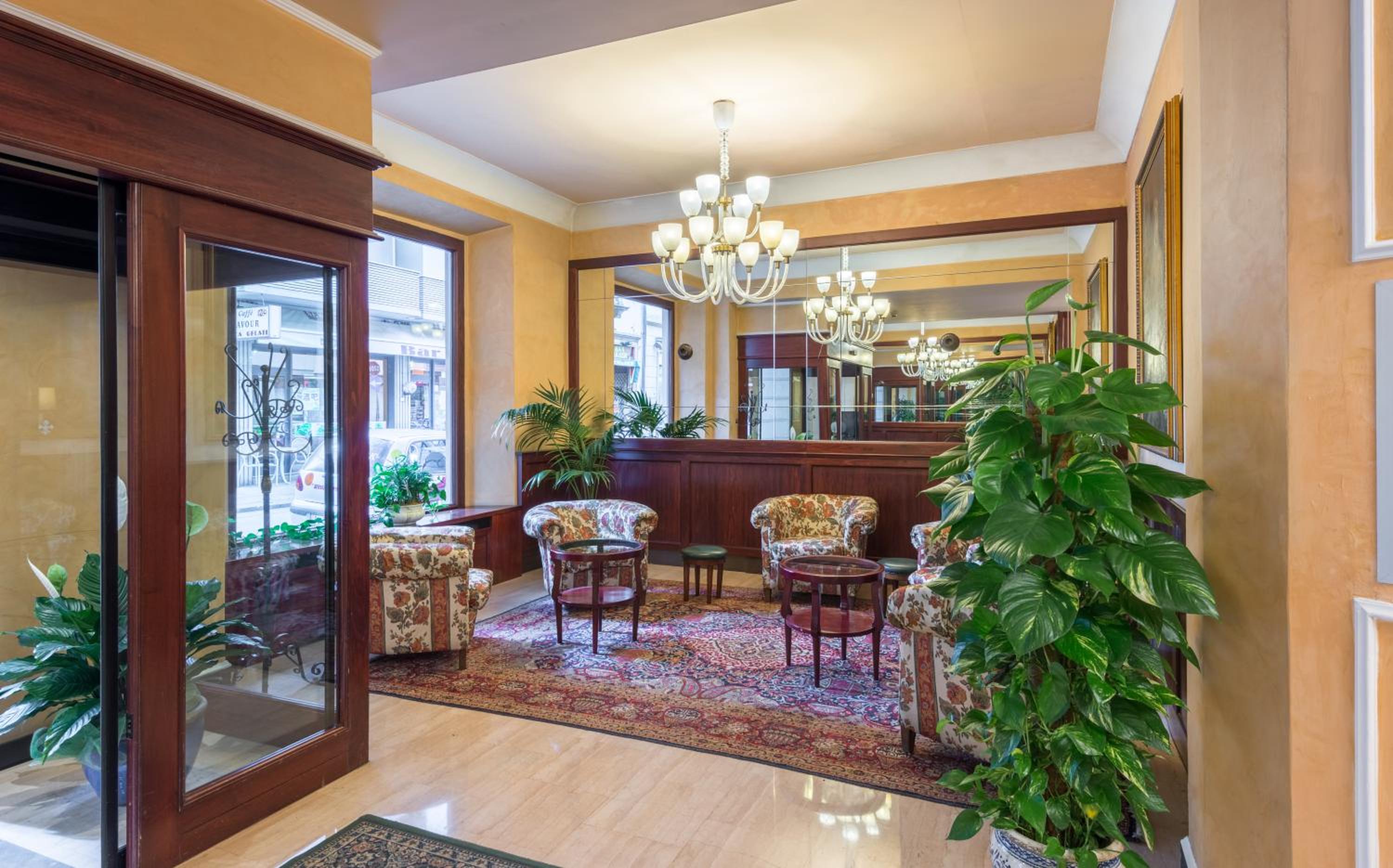 Minerva Palace 12/61