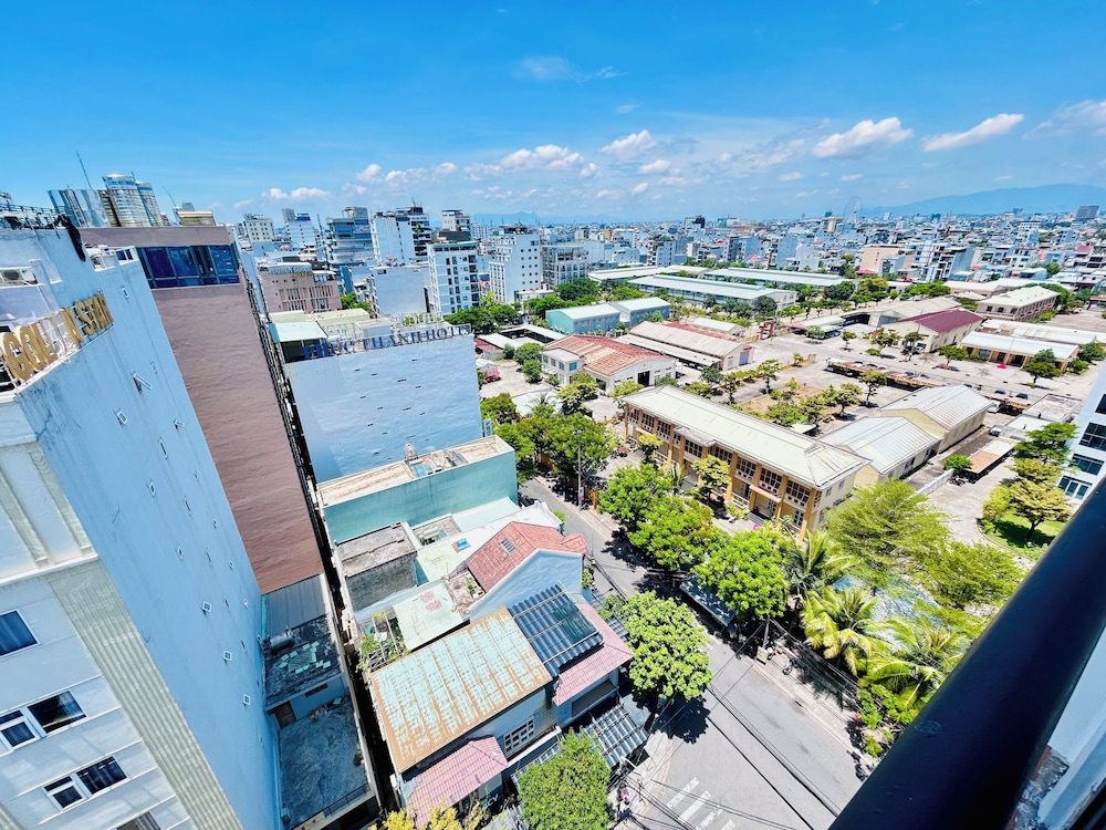 Ritzy Boutique Hotel Da Nang 10/77