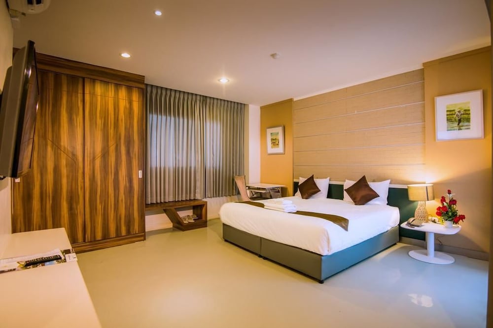 SUPERIOR, DOUBLE BED