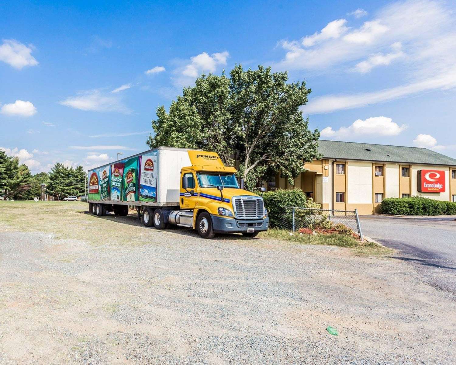 Econo Lodge Inn And Suites Matthews Charlotte 28/28
