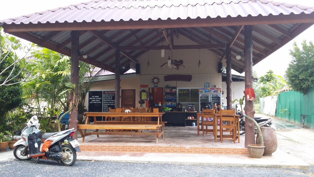 Khaolak Summer House Resort 4/36