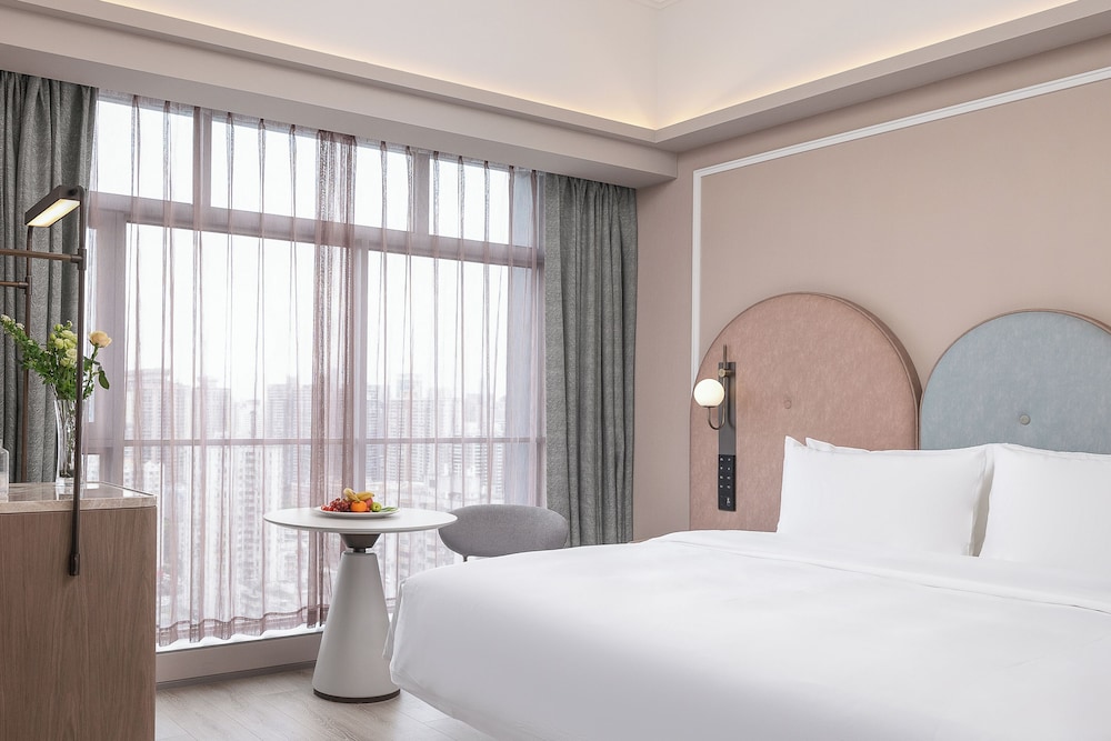 ALOFT GUANGZHOU TIANHE 9/37