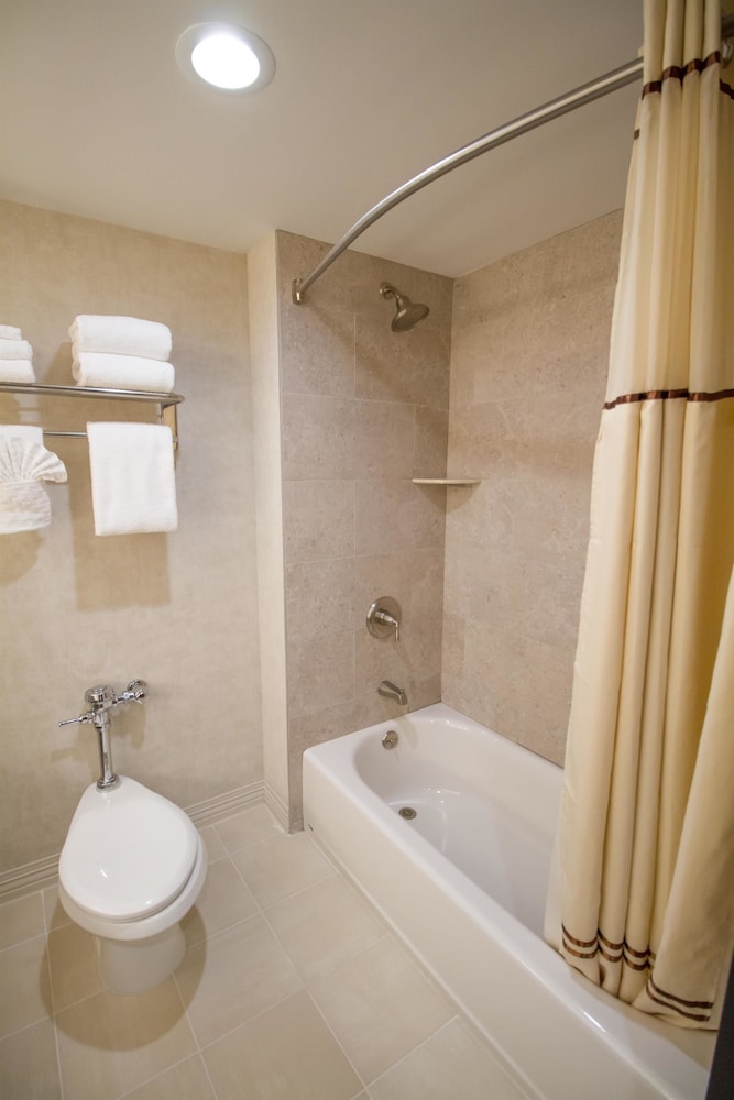 Best Western Plus Fairfield Executive Inn 67/67