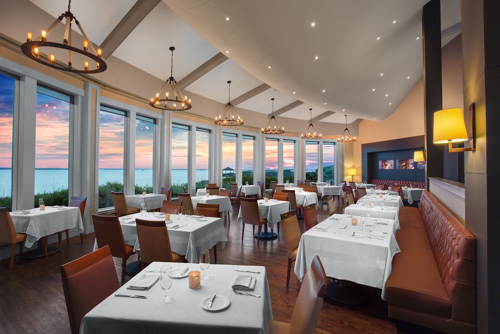 Sanderling Resort 65/72