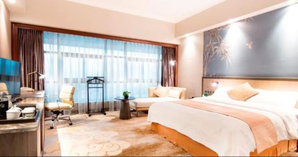 Jin Jiang Pine City Hotel 7/50