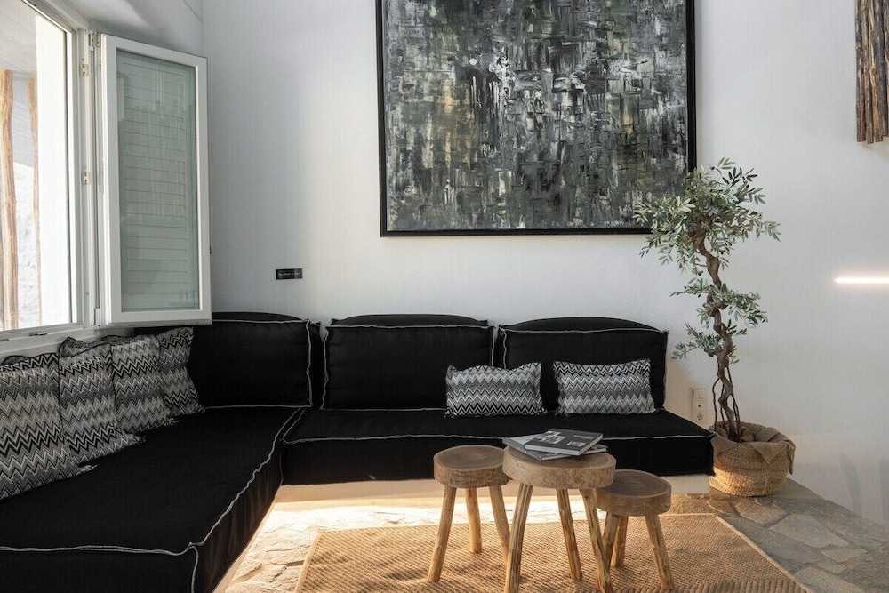Mykonos Dot - Art Homes 9/46