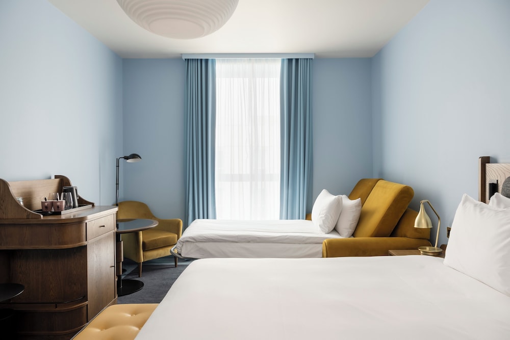 Hyatt Centric Cambridge 11/48