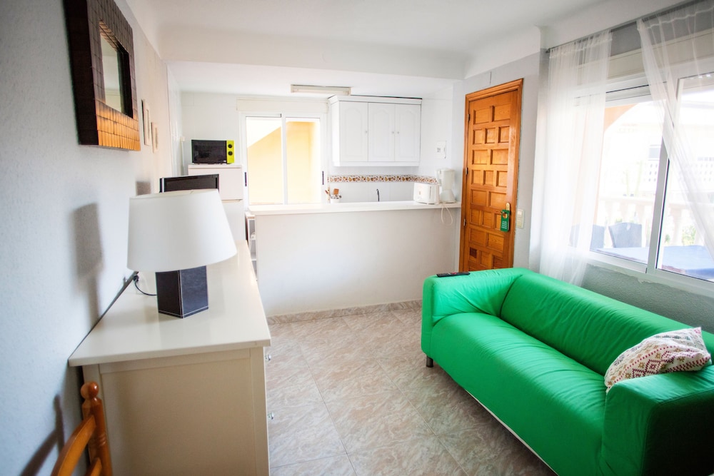 Hostal Alba 24/50