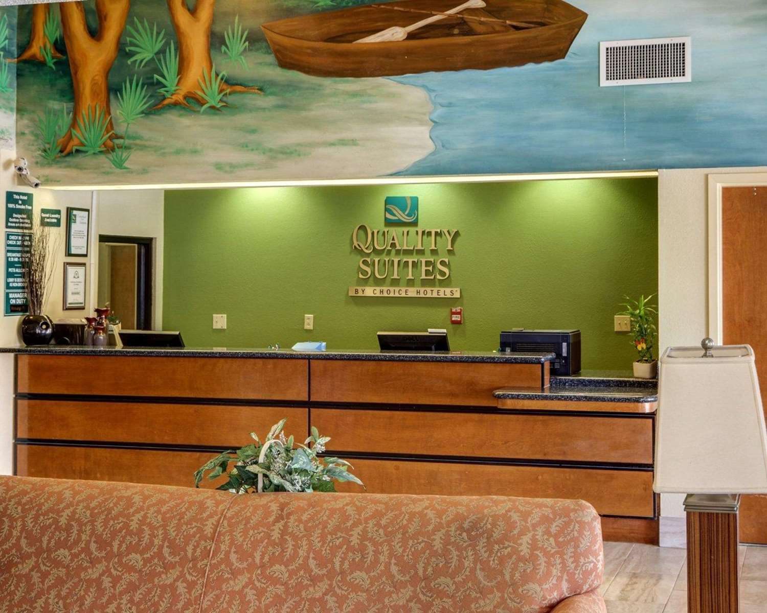 Quality Suites Baton Rouge East - Denham Springs 13/36