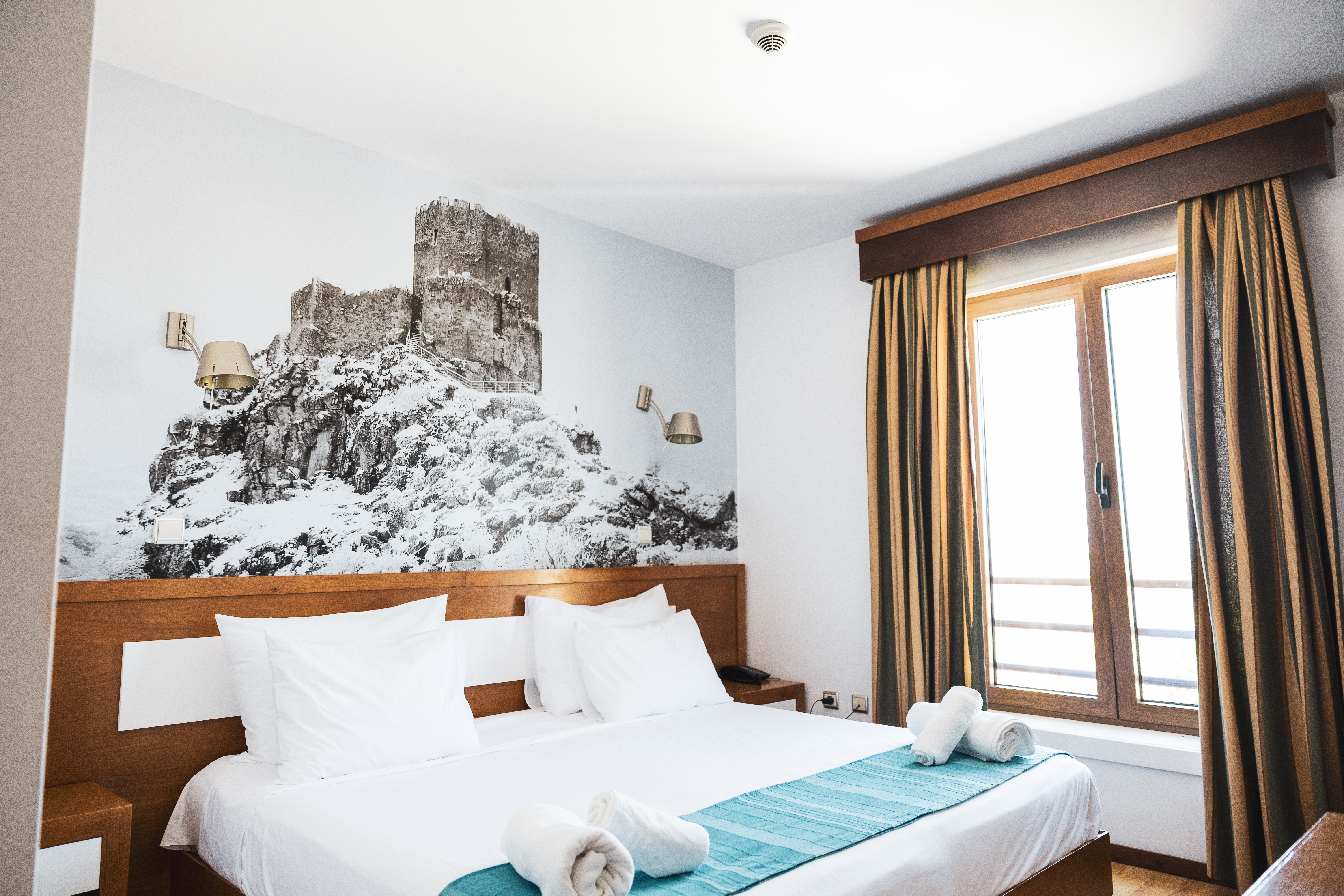 Room, Triple