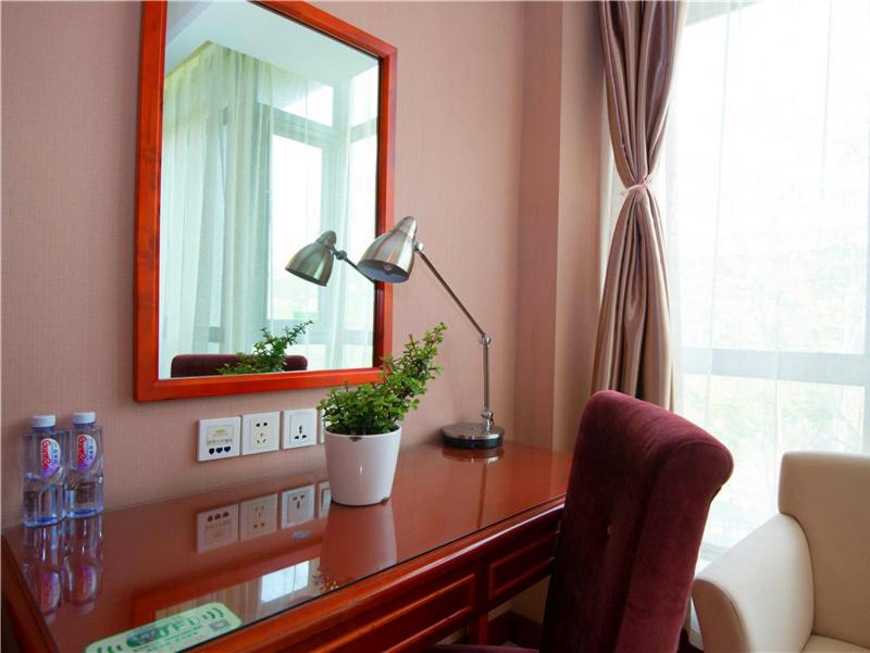 Vienna Hotel Shanghai Pudong Airport New International Expo Center 19/23