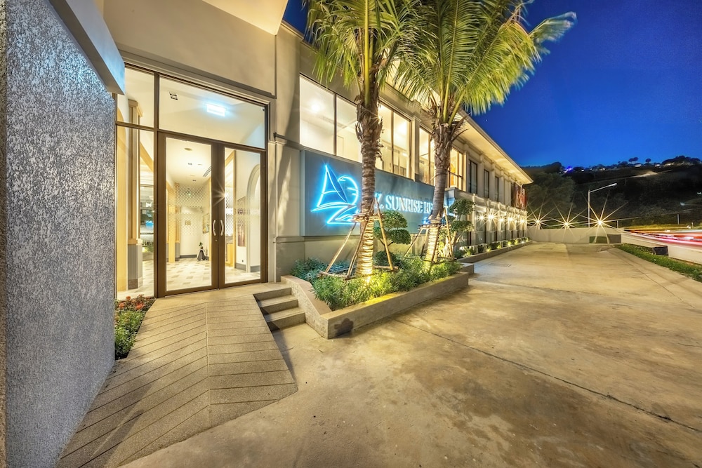 AZ Sunrise Resort & Fitness Club 54/60