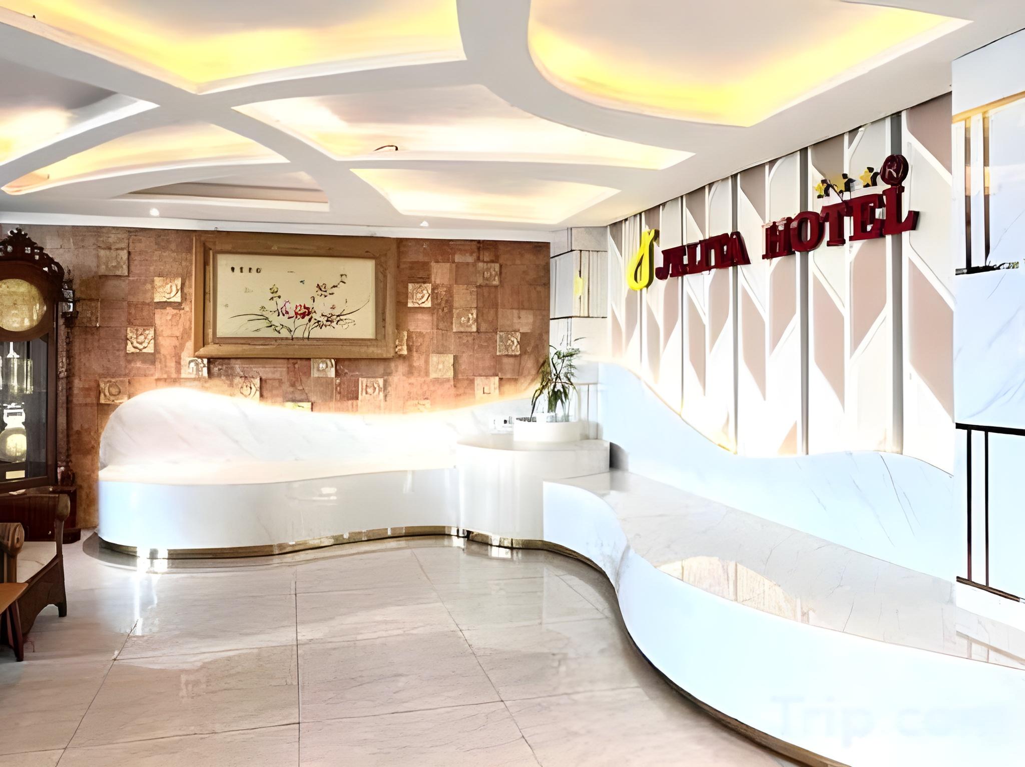 Jelita Hotel 19/42