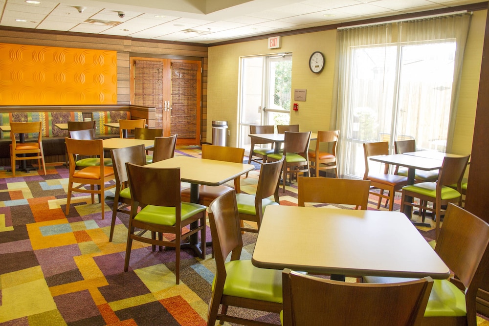 Fairfield Inn And Suites Fort Walton Beach Eglin Afb 23/27