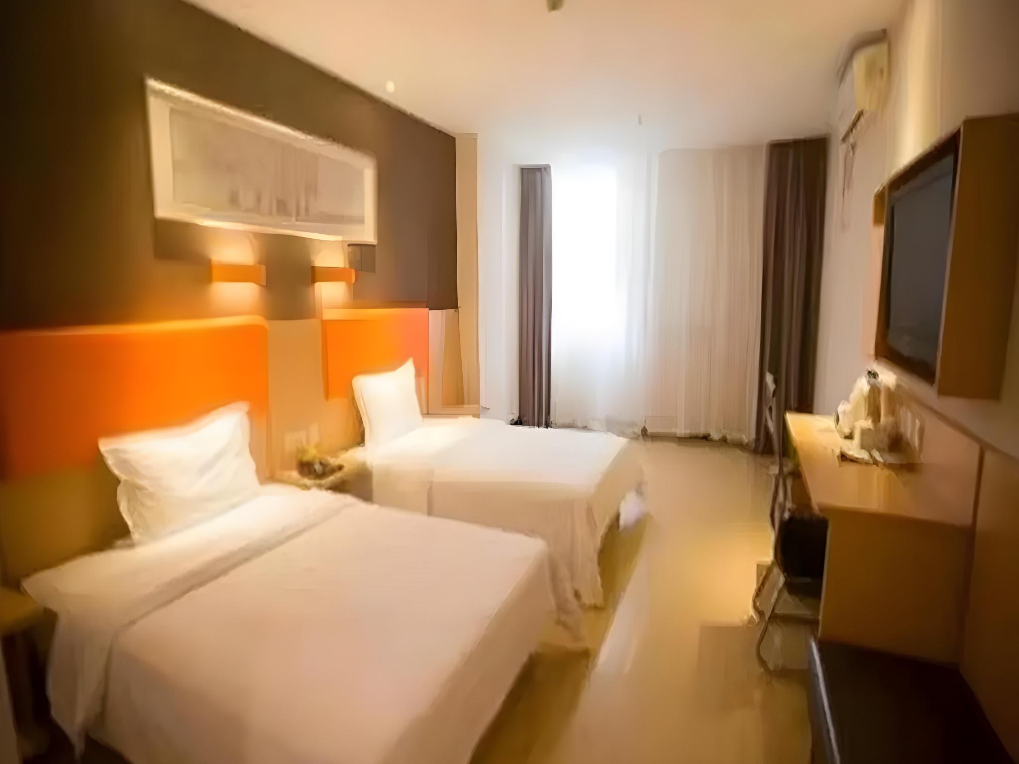 7 Days Premium Xiamen Airport 37/50