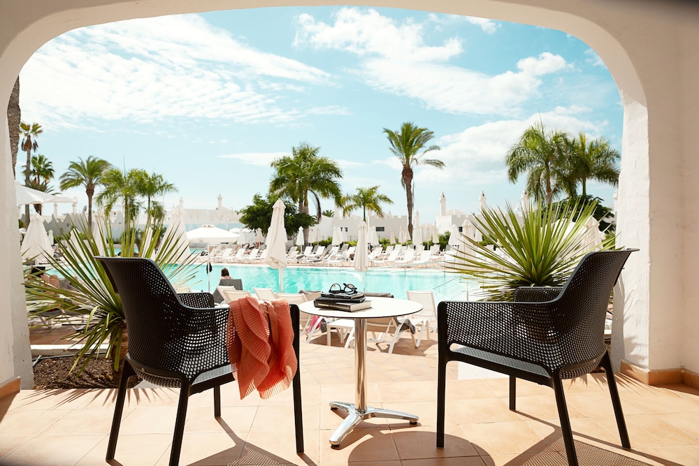 Sunprime Atlantic View Suites And Spa 48/53