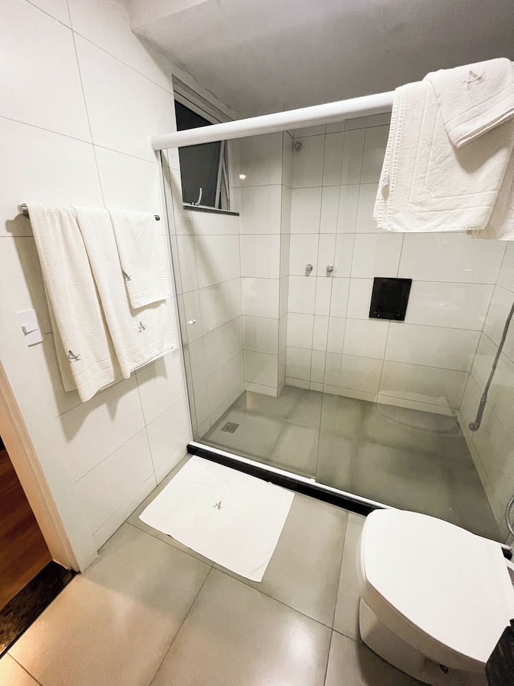 Athos Hotel 45/49