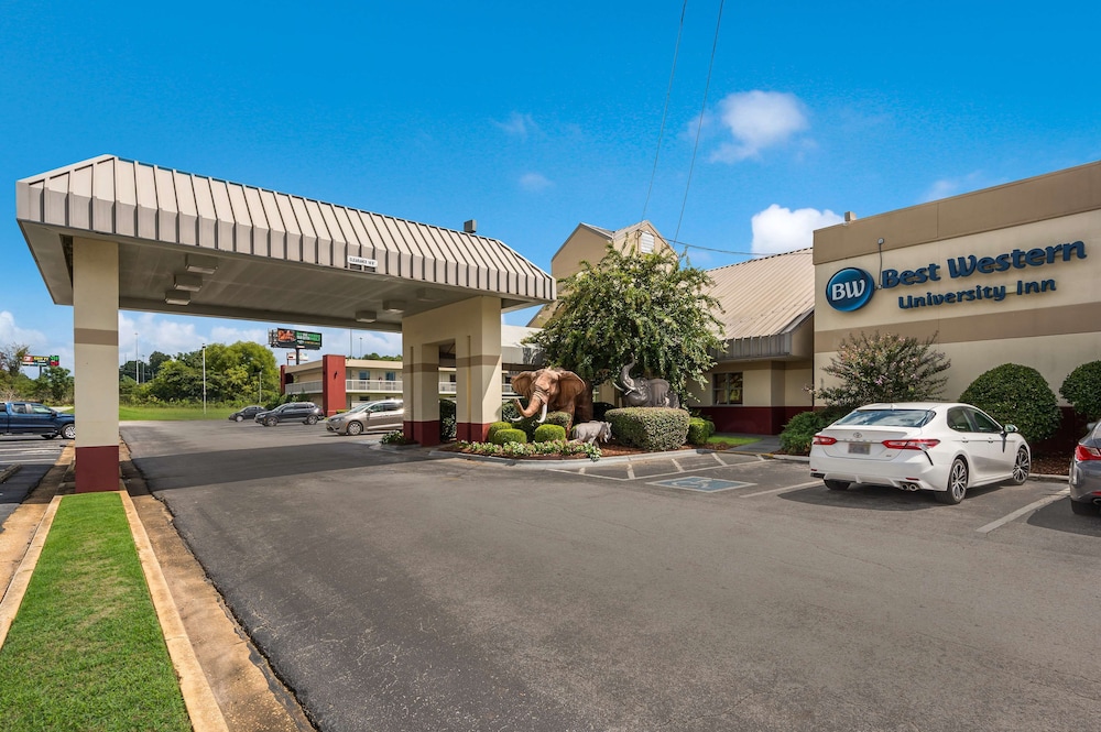 Best Western University Inn 2/42