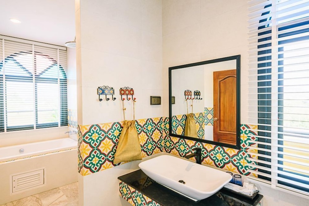 La Reina Maroc Hotel 45/49