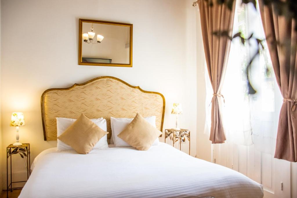 Standard, Double Bed