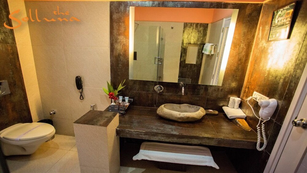 The Solluna Resort Corbett 18/69