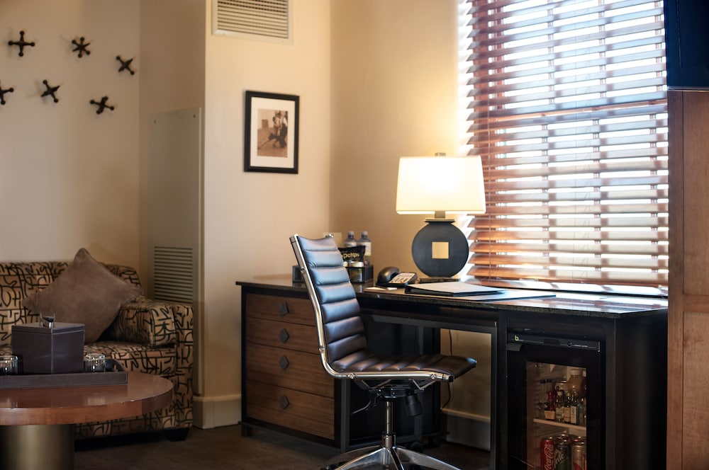 Hotel Andaluz Albuquerque, Curio Collection by Hilton 50/55