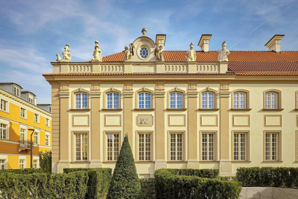 Hotel Verte, Warsaw, Autograph Collection 2/50