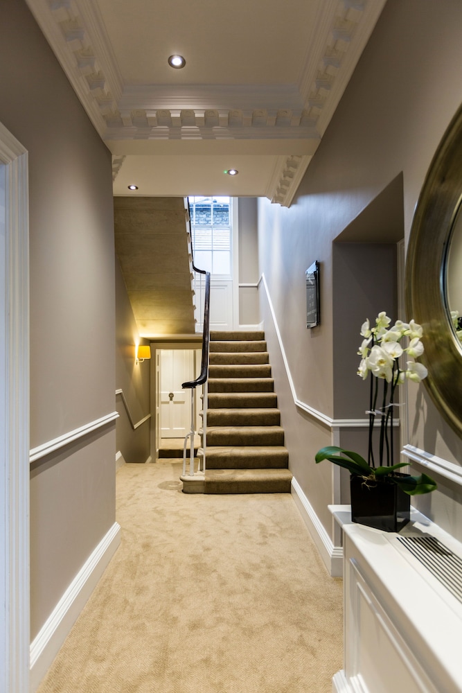 Montagu Place Hotel 27/50