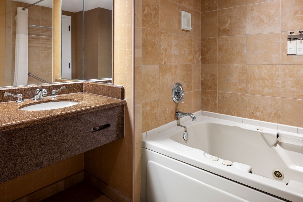 Horseshoe Bossier City - A Caesars Rewards Destination 67/67
