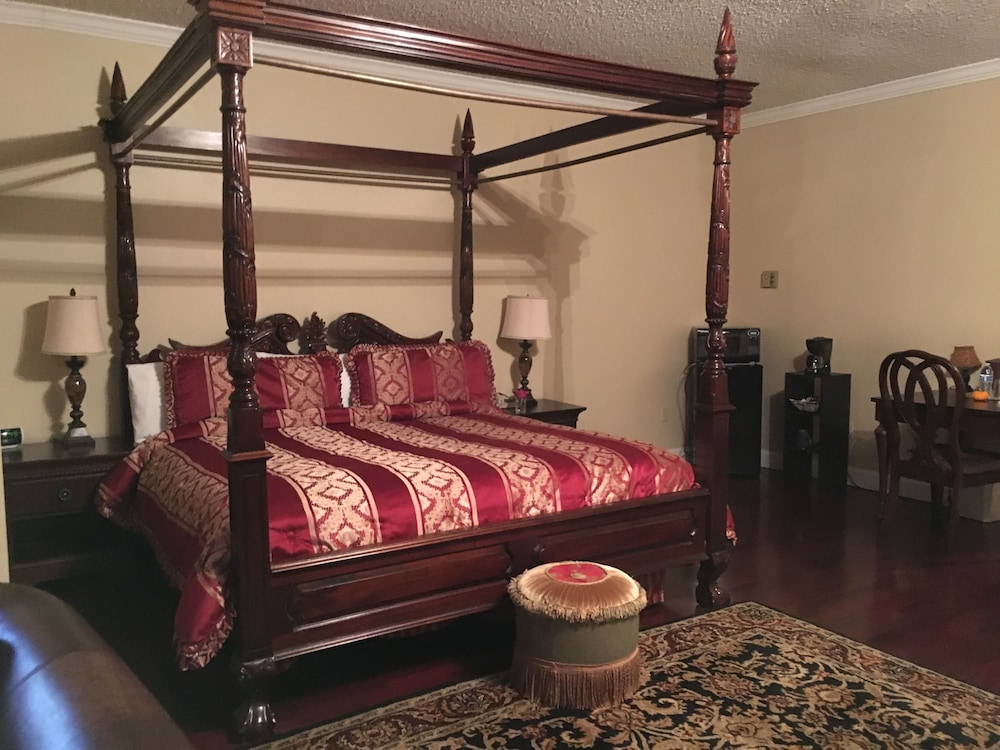 Colts Neck Inn Hotel 43/64