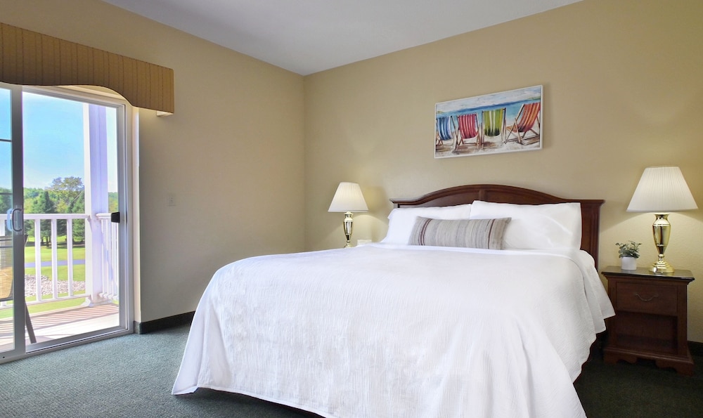 Deluxe, Suite, King Bed, Sofa