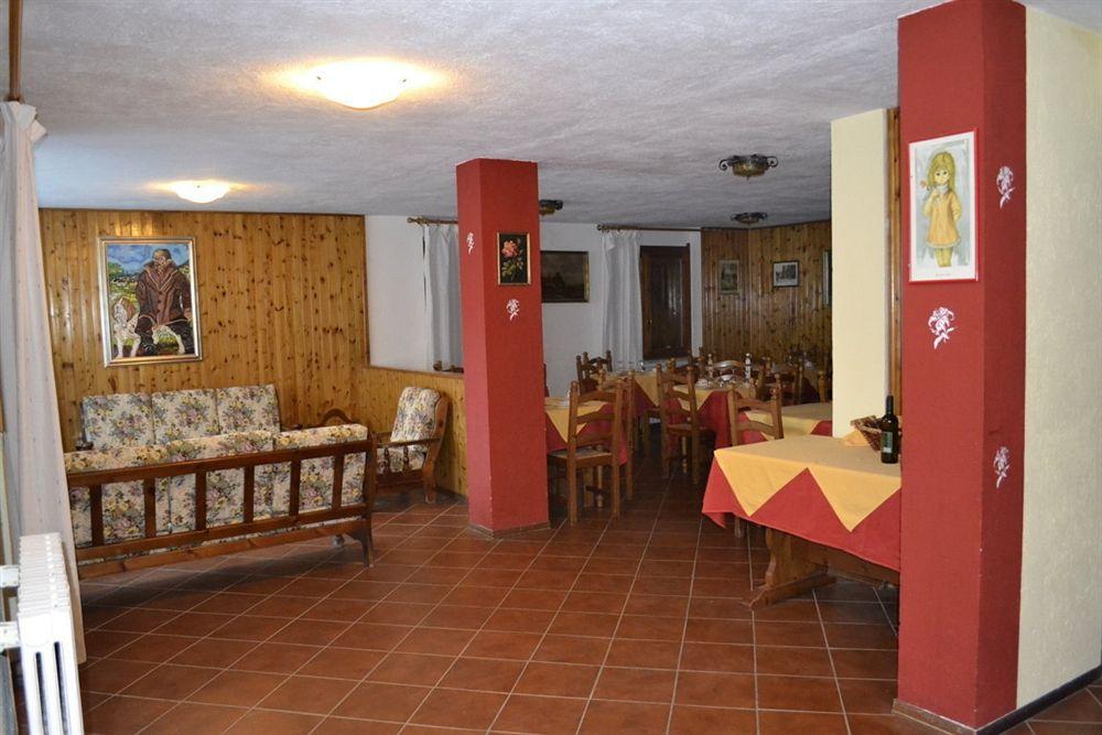 Piccolo Chalet(Sat arr/dep only) 20/25