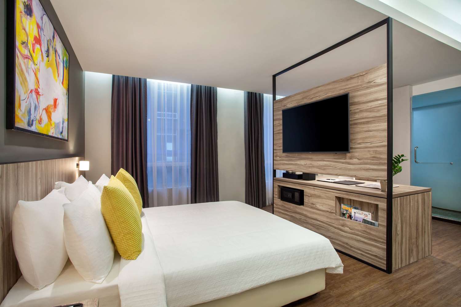 Days Hotel and Suites by Wyndham Fraser Business Park KL 10/40