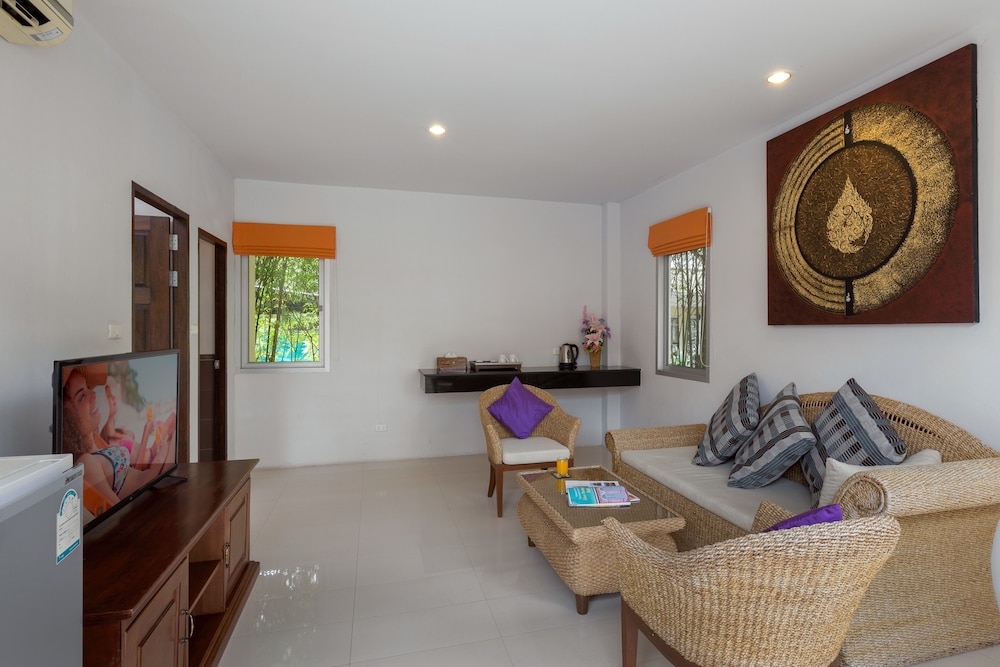 Phuket Sea Resort 29/50