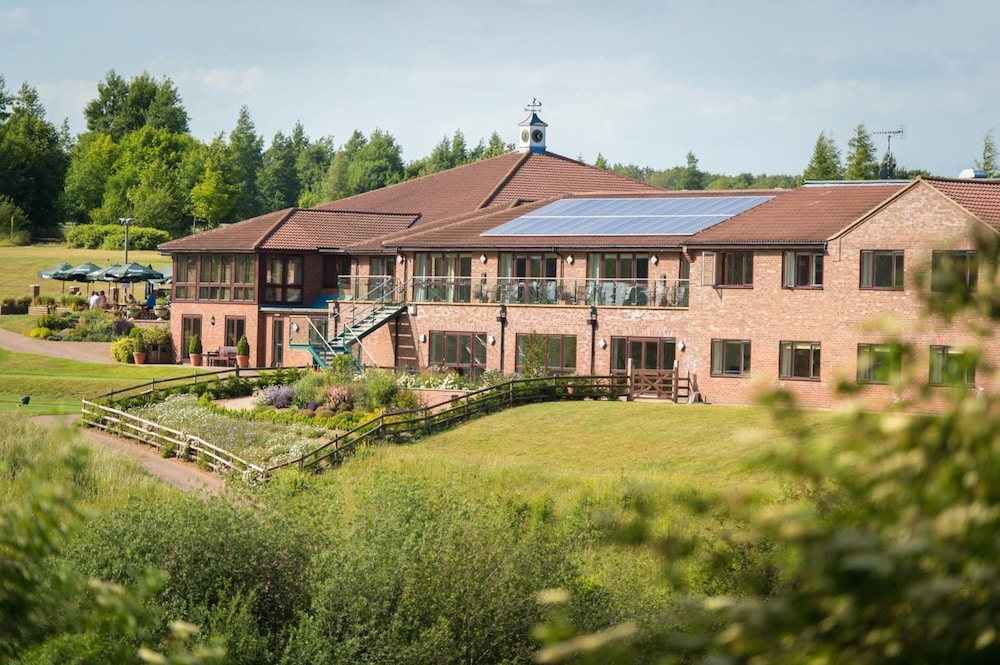 Greetham Valley Hotel 62/66