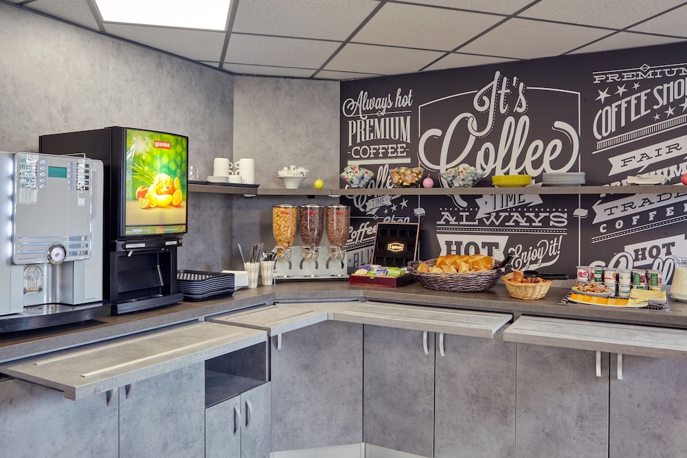 restaurant-cafeteria