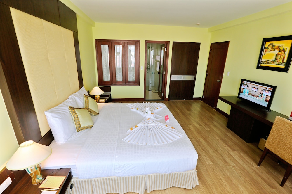 SUITE, DOUBLE BED