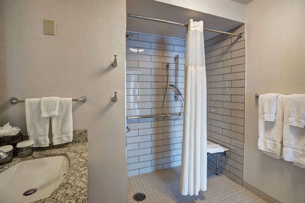 Homewood Suites by Hilton Chicago Downtown 12/51