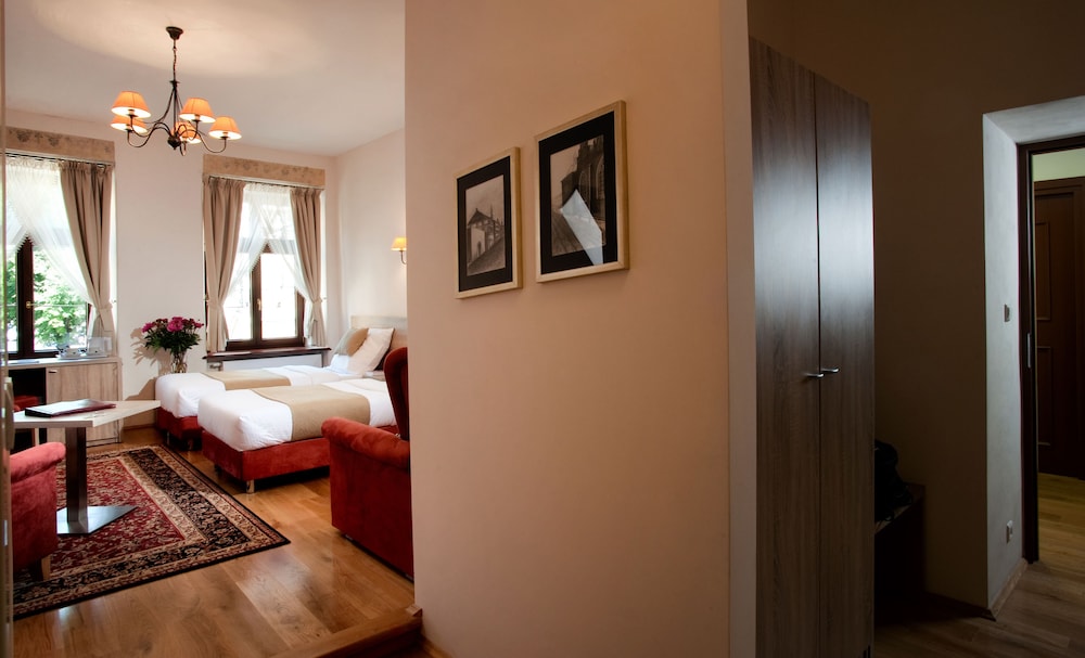 Hotel Santi 22/56