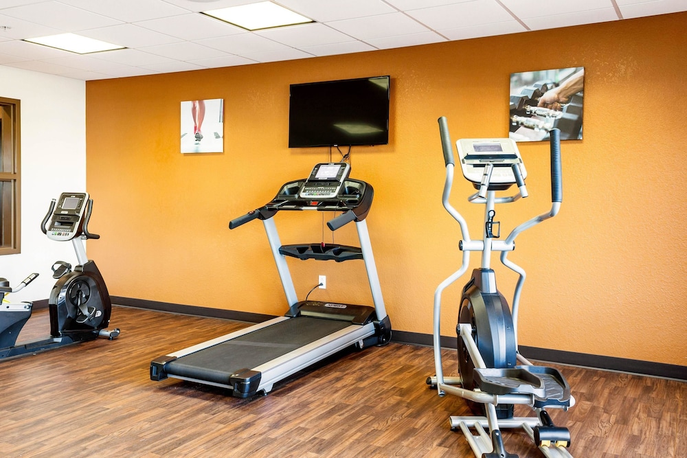 Comfort Inn and Suites Niagara Falls Blvd USA 12/36