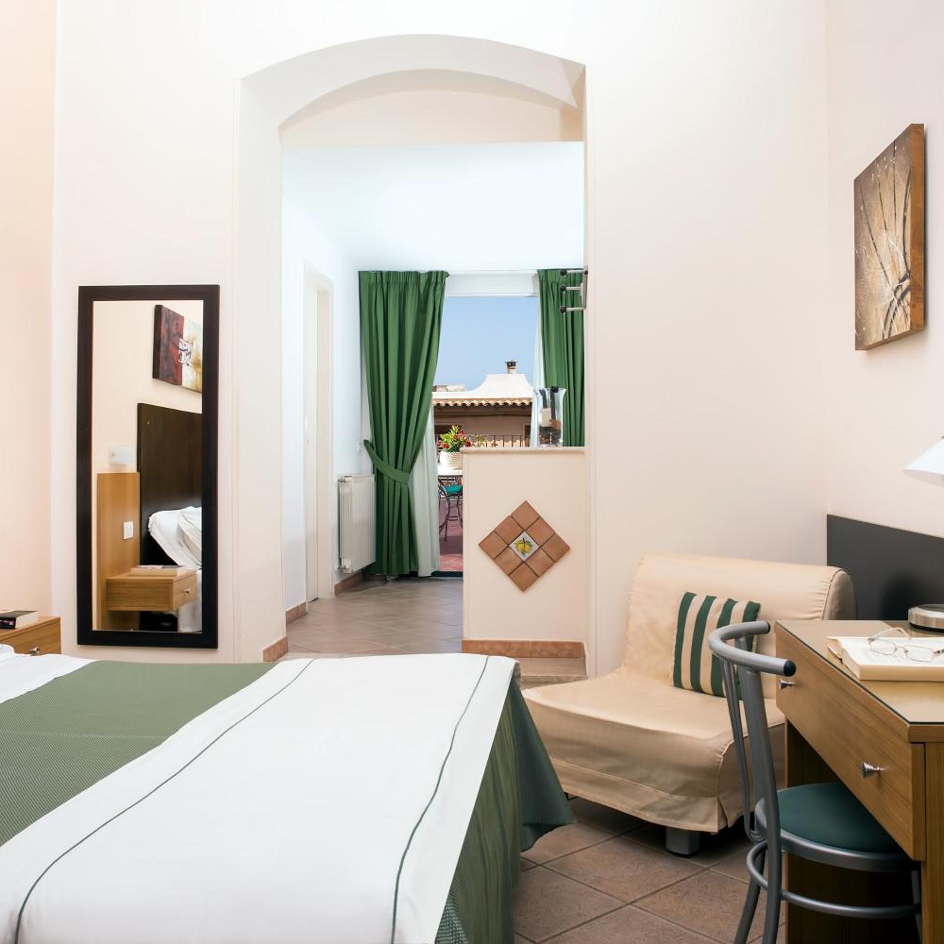 Room, Quadruple, Hotel La Pensione Svizzera 2/5